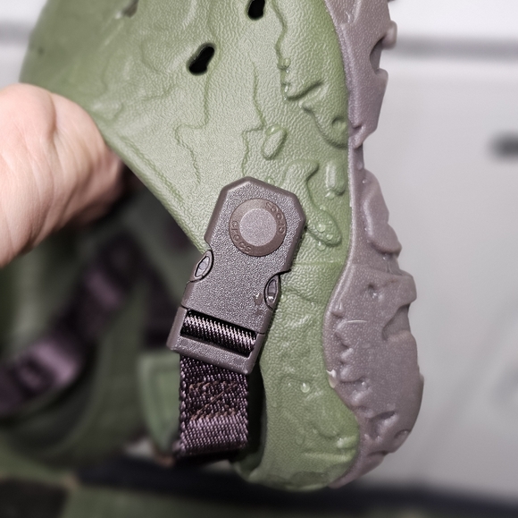 Crocs All Terrain Atlas Clog size 9 men or 7 women's. New no box - Picture 6 of 6